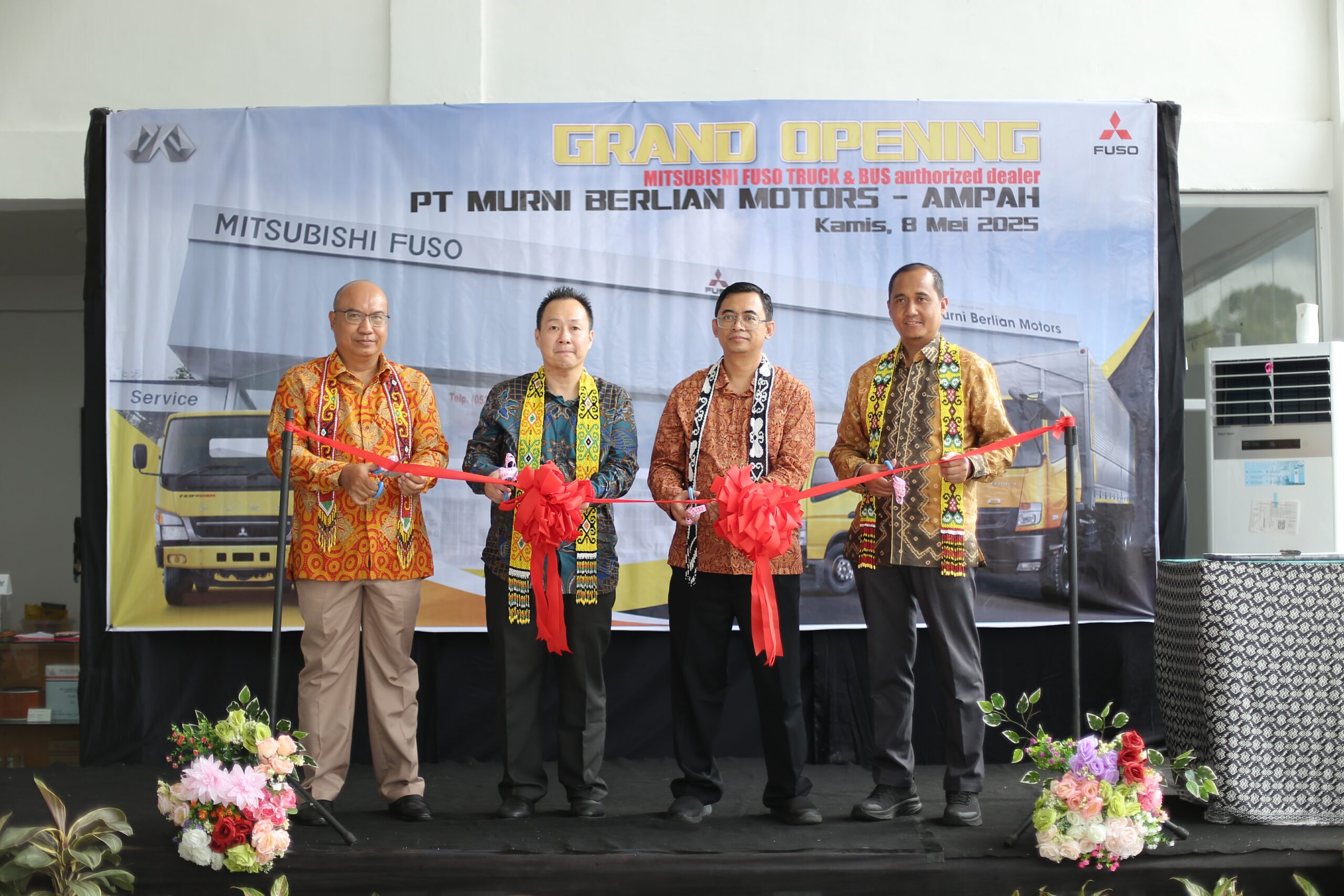Tingkatkan Pelayanan Prima Untuk Konsumen, Mitsubishi Fuso Buka Diler Baru di Kota Ampah